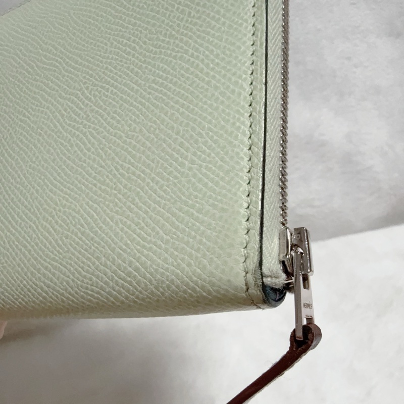 《招財綠 狗來富 好多狗狗》Hermes愛馬仕氣泡綠絲巾長夾 花園狗Silk In Epsom小牛皮拉鏈長夾-40