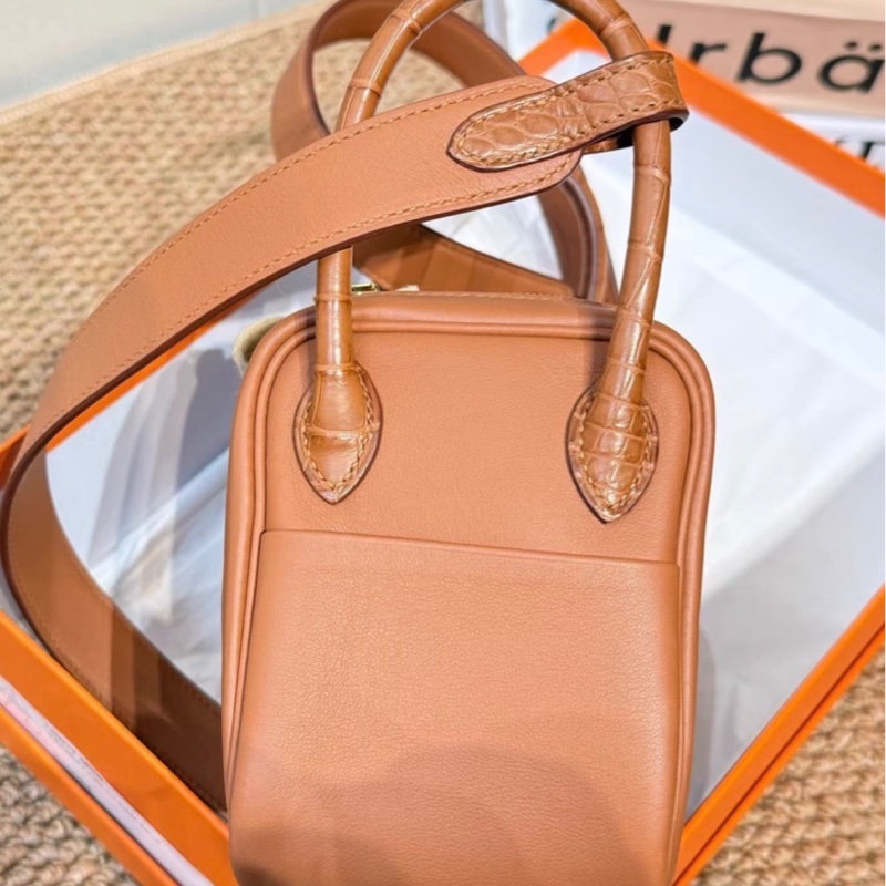 Hermes 愛馬仕 Lindy Mini Touch 19 Swift小牛皮 鰐魚皮-4
