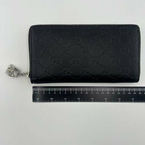 古馳 雙 G 壓紋皮革長款拉鍊錢包