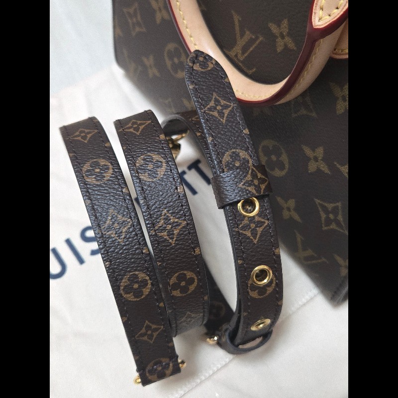 LV sac plat bb 老花琴譜包-27