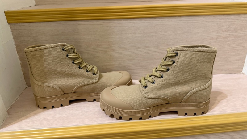 「極新」CELINE男帆布凱旋門靴 尺寸:40-5