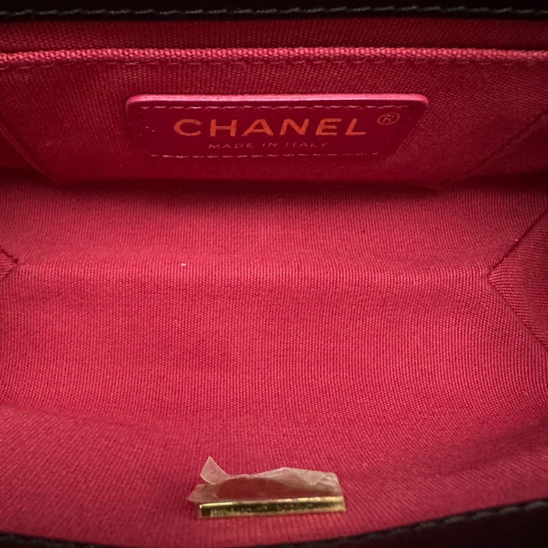 CHANEL 21A黑金絲絨鑽扣大mini鏈條肩背斜背包18*11*6 98新配件塵袋-2