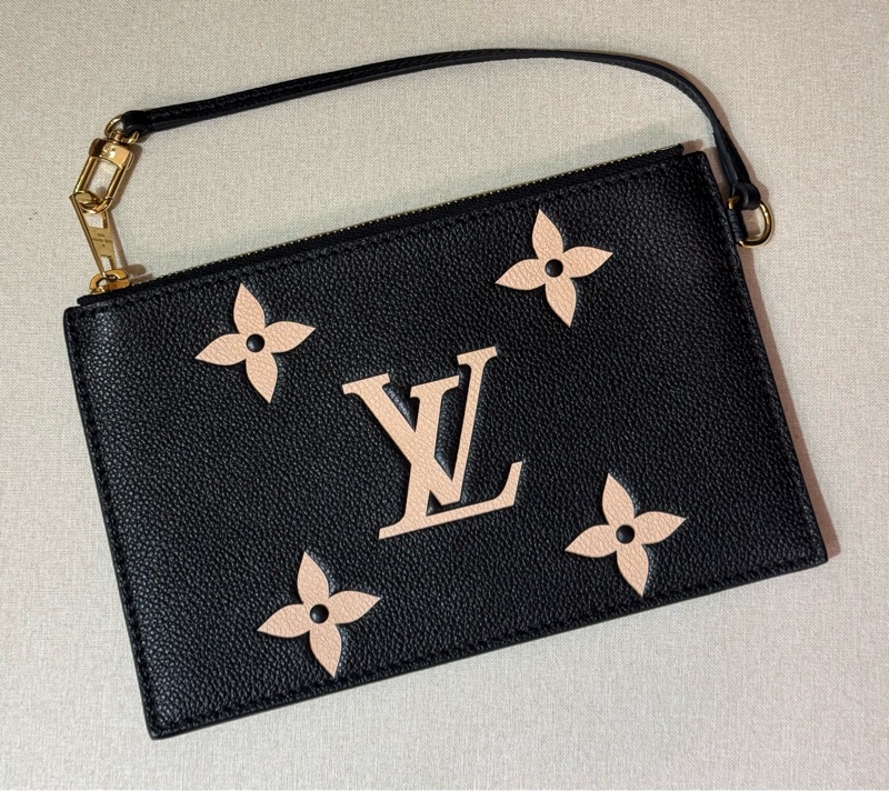 LV Mini Pochette Accessories-0