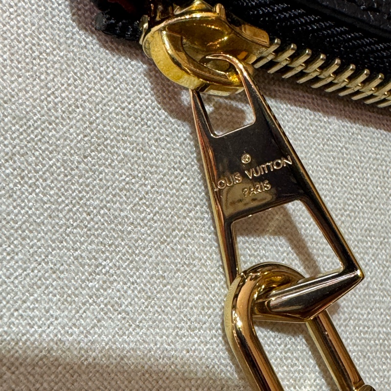 LV Mini Pochette Accessories-8