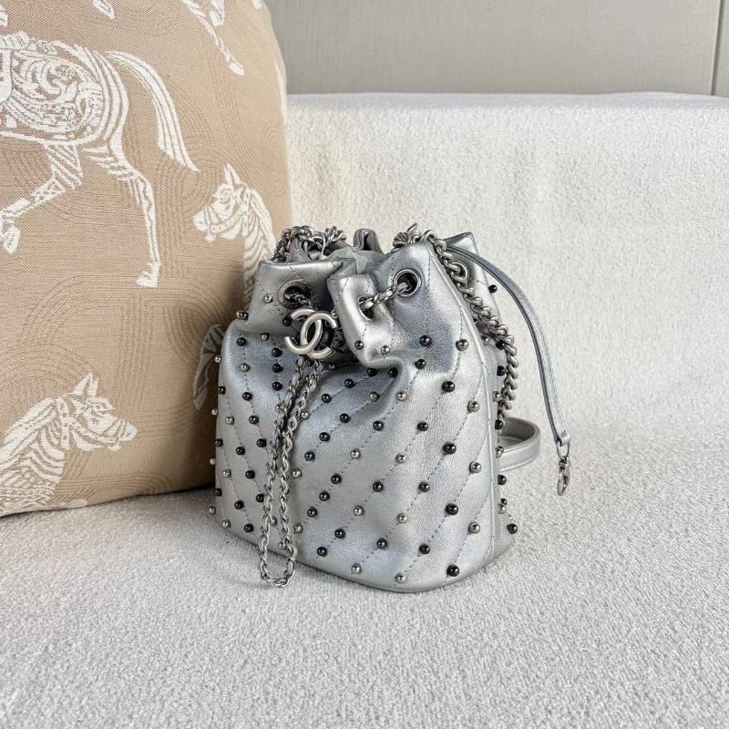Chanel 銀色鉚釘小水桶18*19*13 98新配件塵袋-3