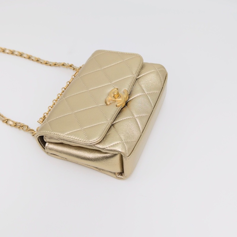 CHANEL 22S珠光金水鑽logo手柄手提肩背斜背包18*13*7 全新閒置-5