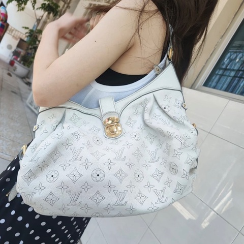 LV 月光女神鏤空手提包40*30*18 98新配件塵袋