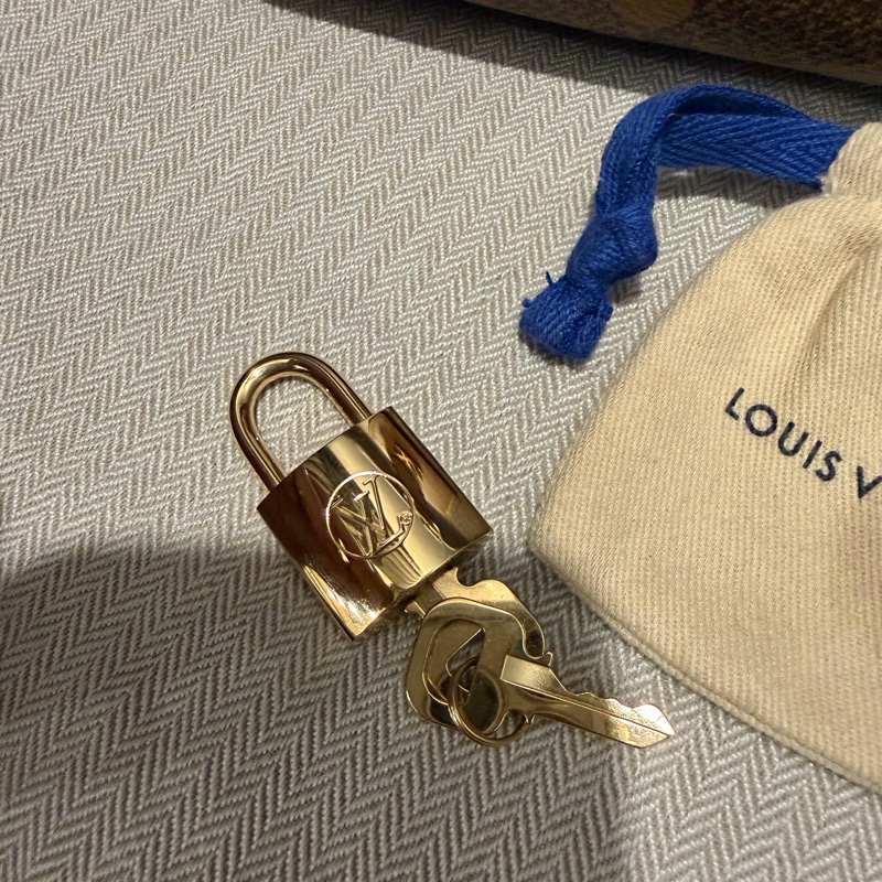 Louis Vuitton LV 拼色大老花 圓餅包 斜背包-8