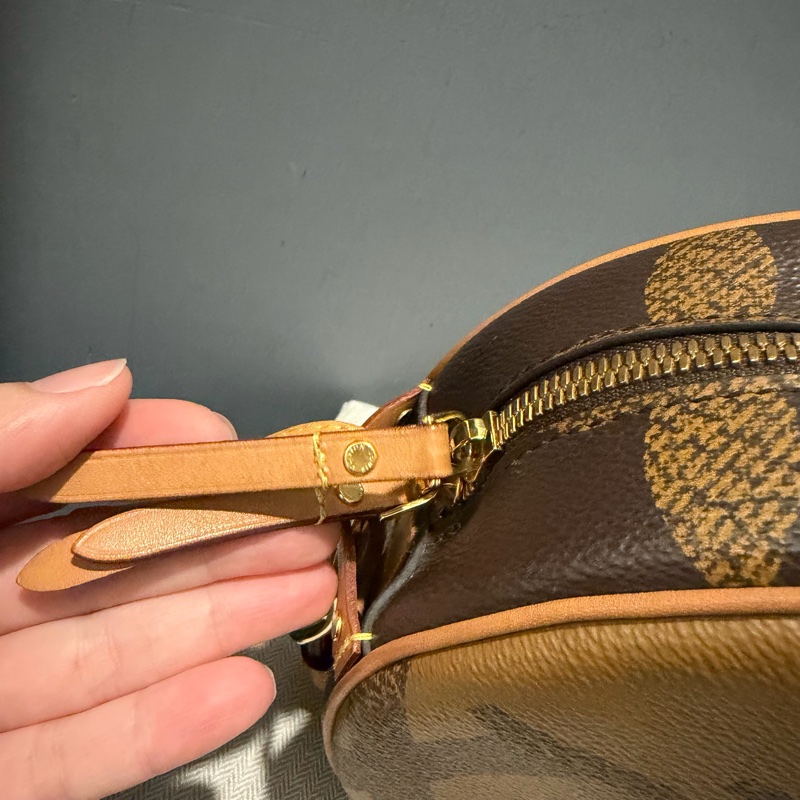 Louis Vuitton LV 拼色大老花 圓餅包 斜背包-22