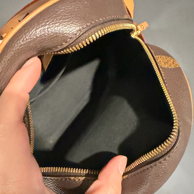 Louis Vuitton LV 拼色大老花 圓餅包 斜背包-31