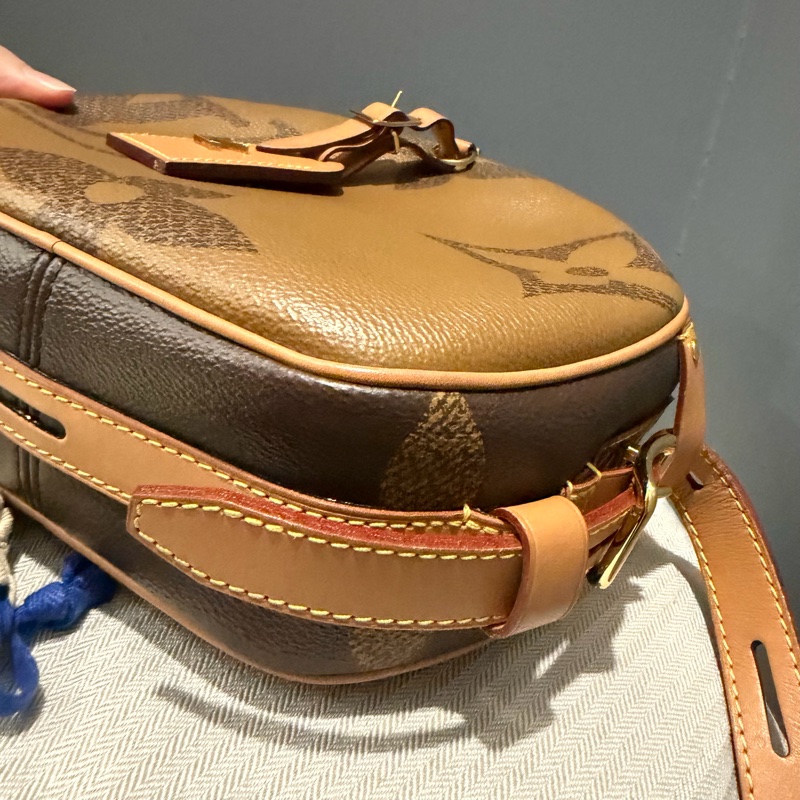 Louis Vuitton LV 拼色大老花 圓餅包 斜背包-39