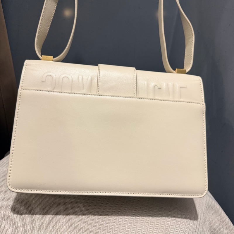 Dior 30 Montaigne 蒙田30 斜背包 奶昔白 金釦-3