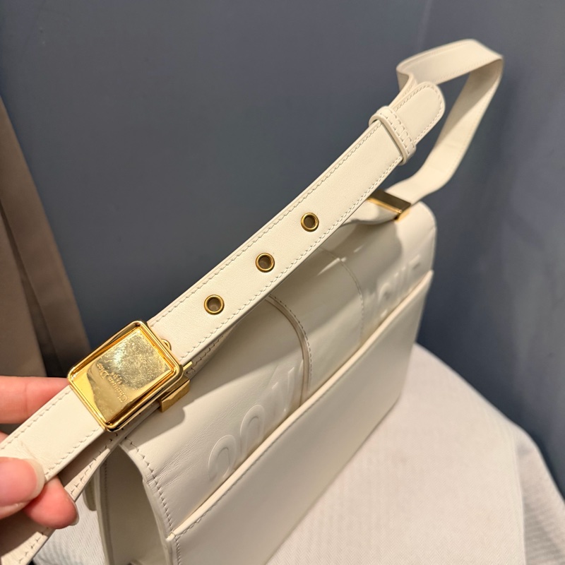 Dior 30 Montaigne 蒙田30 斜背包 奶昔白 金釦-32