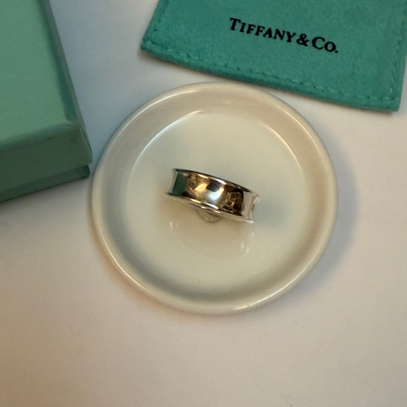 Tiffany & co 1837 經典戒指-6