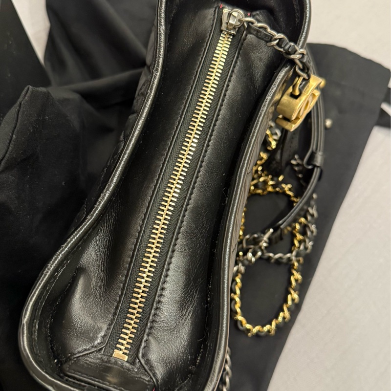 chanel黑流浪包小號（台灣購證）-16