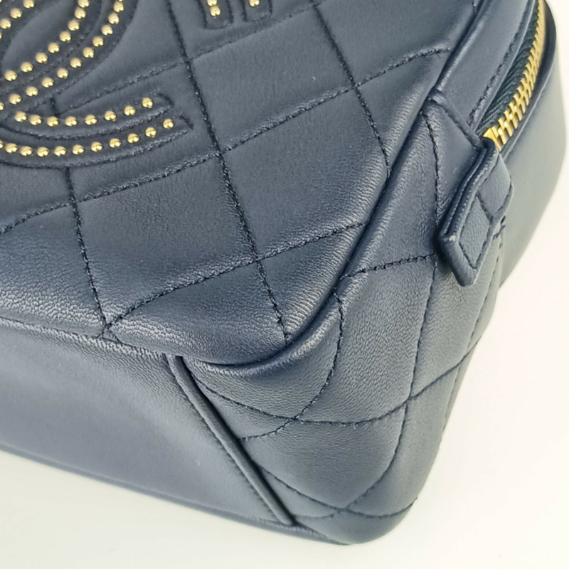 香奈兒小型化妝箱單肩包 AS1513 海軍藍羊皮配絎縫鉚釘-5