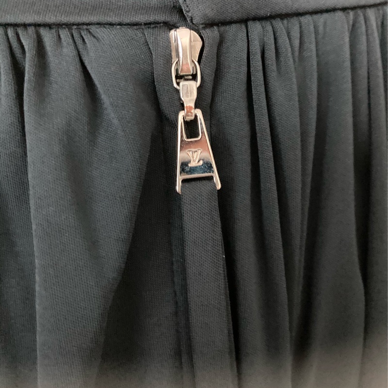 《新歡舊愛》正品LV路易威登黑色半身圓裙/36/S-4