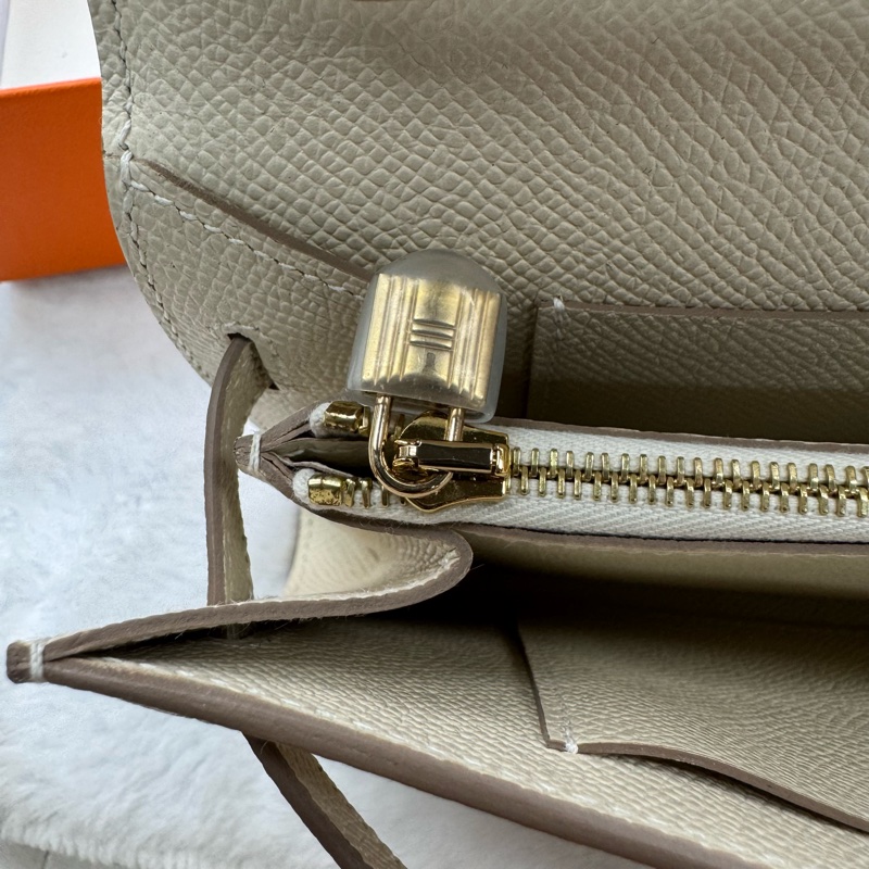 Hermes 愛馬仕 Kelly to go 白金扣肩背包W刻印-11