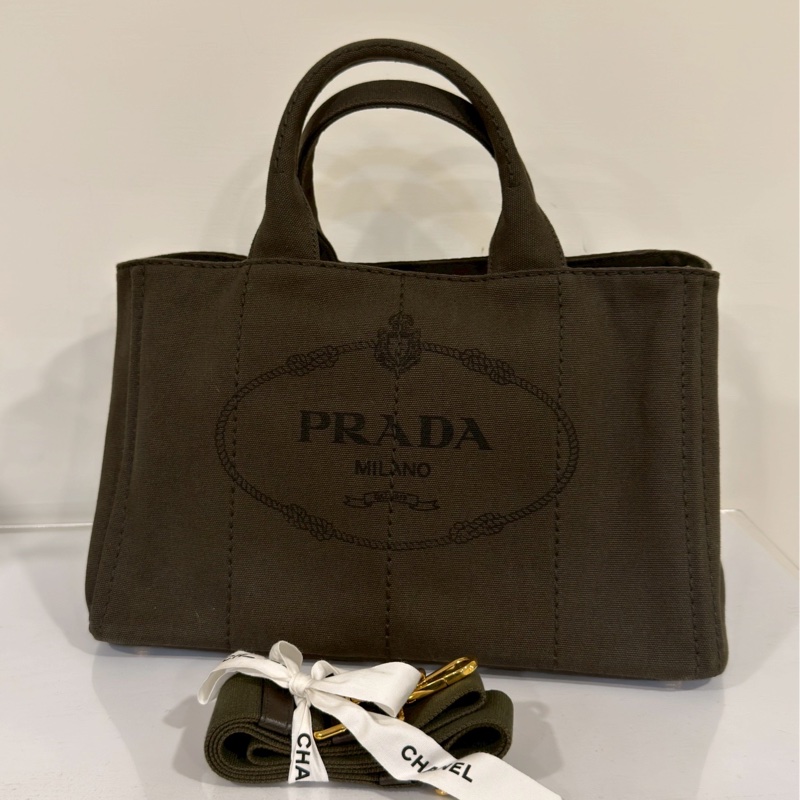 日常必備款😍Prada普拉達深墨綠帆布沙灘包手提斜挎單肩包-2
