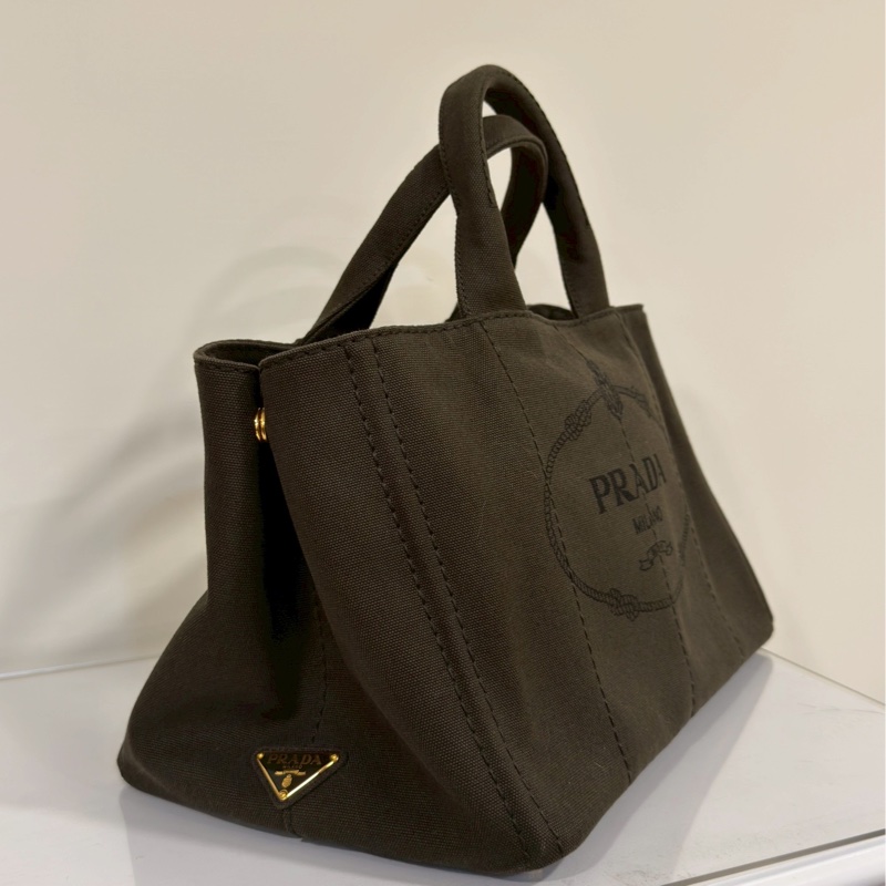 日常必備款😍Prada普拉達深墨綠帆布沙灘包手提斜挎單肩包-5