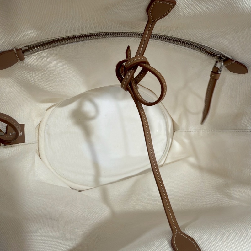 輕便度假感⛱️Prada普拉達奶白色帆布沙灘包手提包單肩斜挎包-10