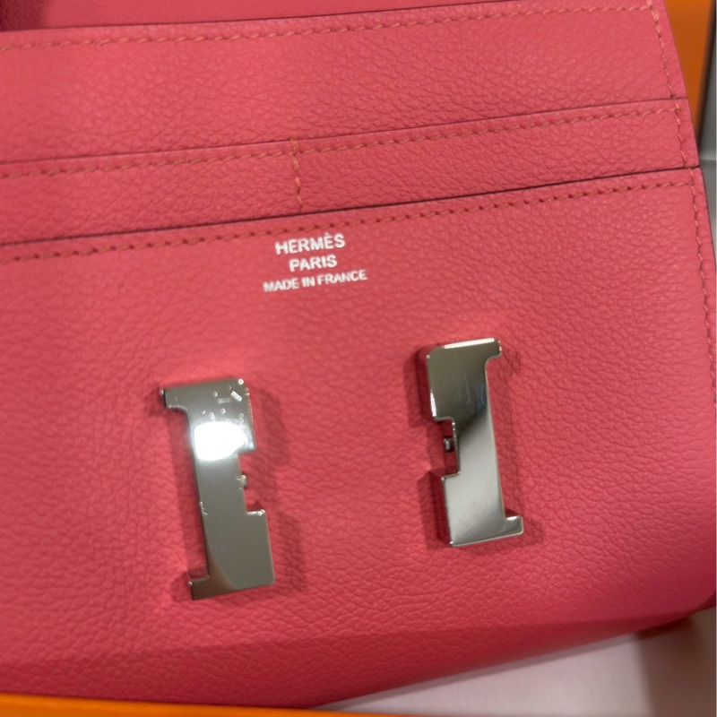 氣質奢華款💫Hermes 愛馬仕粉色銀扣Constance短夾錢包-8