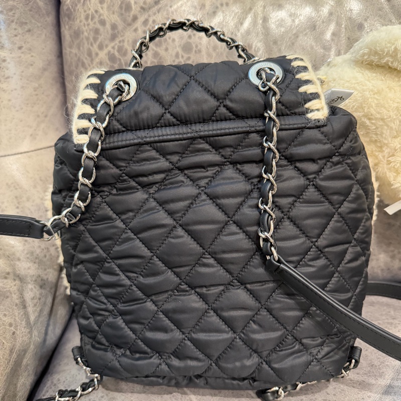 香奈兒羊羔毛後背包-8