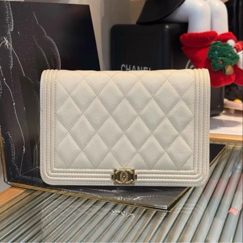 CHANEL CLASSIC FLAG WOC