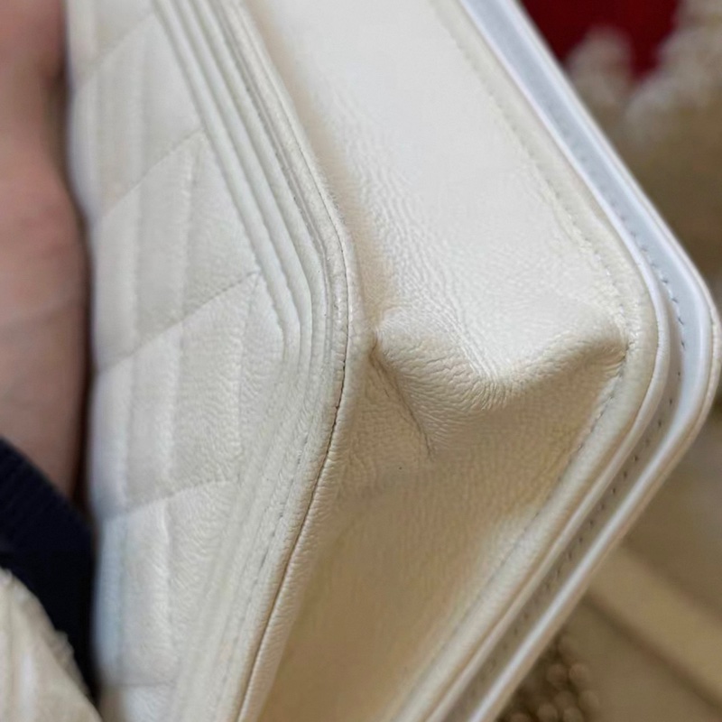 CHANEL CLASSIC FLAG WOC-4