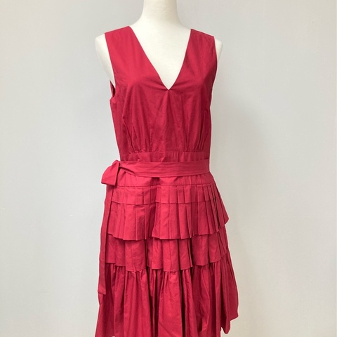 《新歡舊愛》正品MARNI紅色系大V領洋裝