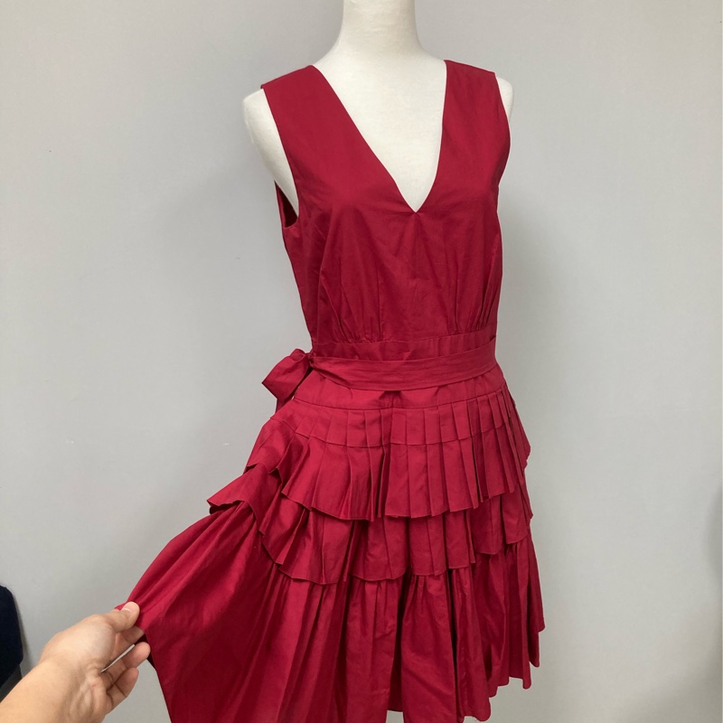 《新歡舊愛》正品MARNI紅色系大V領洋裝-2