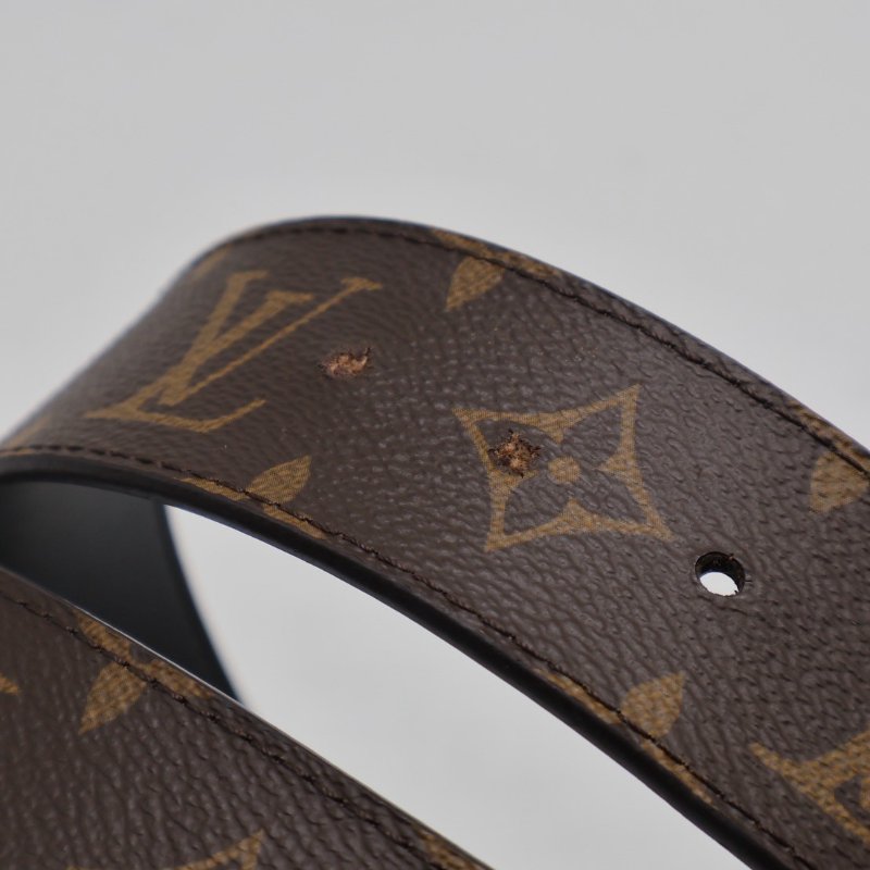 LOUIS VUITTON 銀釦老花腰帶 100-4