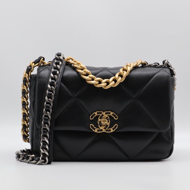 CHANEL 19 Bag 菱格紋羊皮手提肩背包 26 - 黑金-0