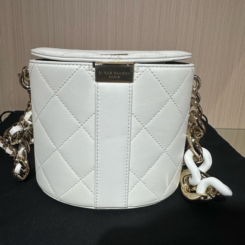 CHANEL香奈兒 菱格圓桶金扣 小羊皮 斜挎包-3