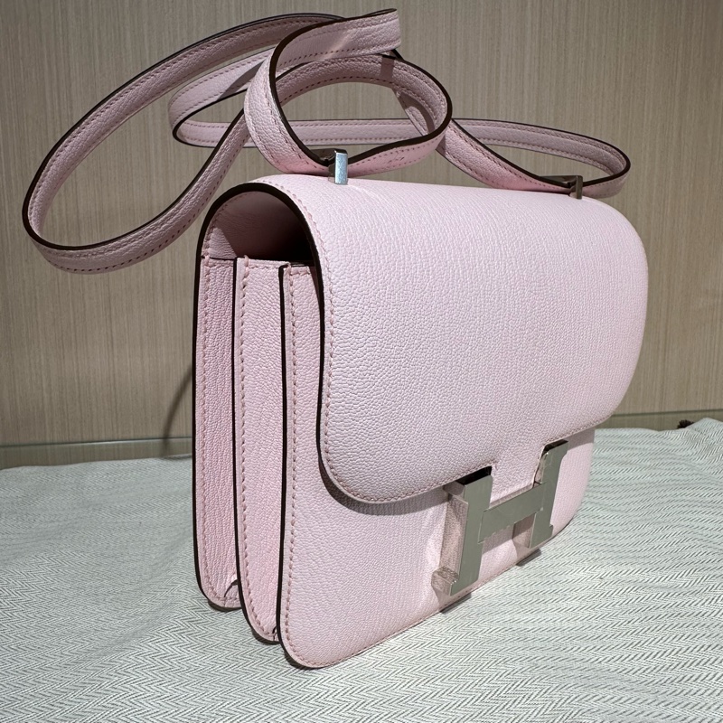 HERMES愛馬仕 Constance 19 粉色銀扣 斜挎單肩包-2