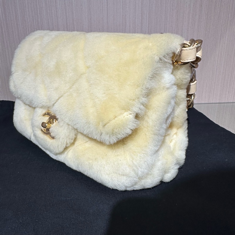 CHANEL香奈兒 小雞黃 22B 秋冬毛毛包-2