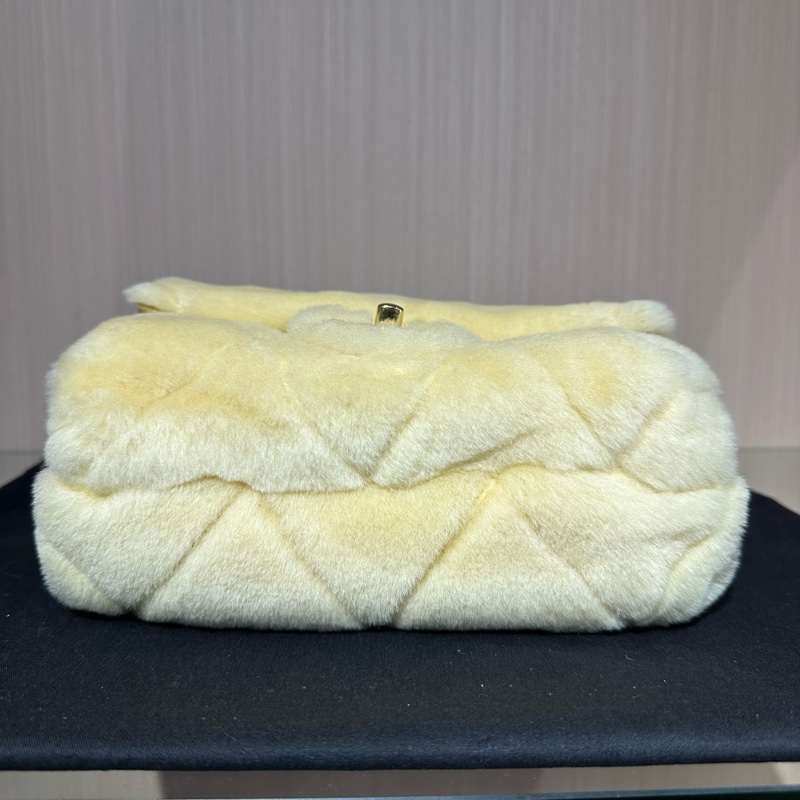 CHANEL香奈兒 小雞黃 22B 秋冬毛毛包-4