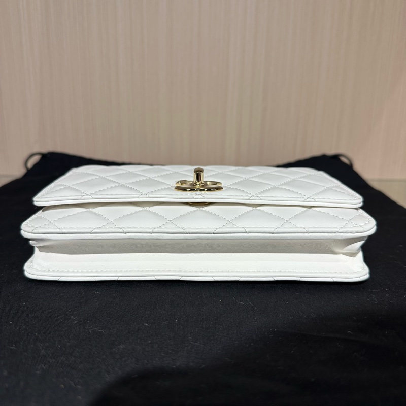 Chanel 香奈兒 treny cc 24c白色金扣-4