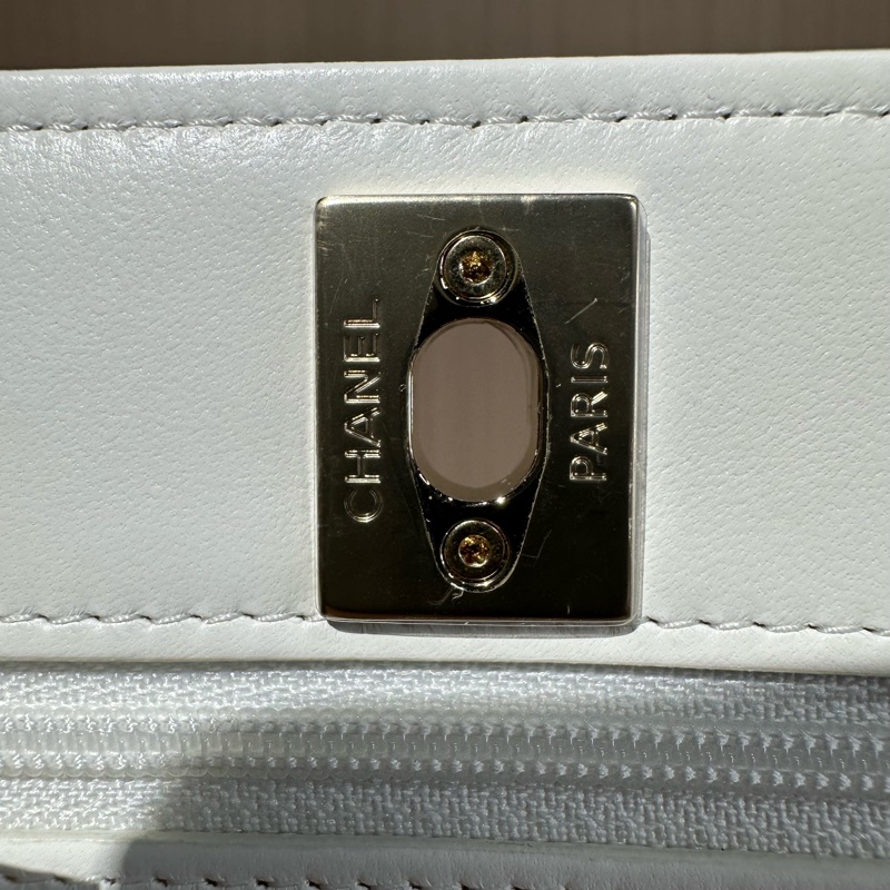Chanel 香奈兒 treny cc 24c白色金扣-7