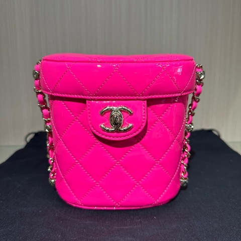 CHANEL香奈儿23C金扣菱格小牛漆皮