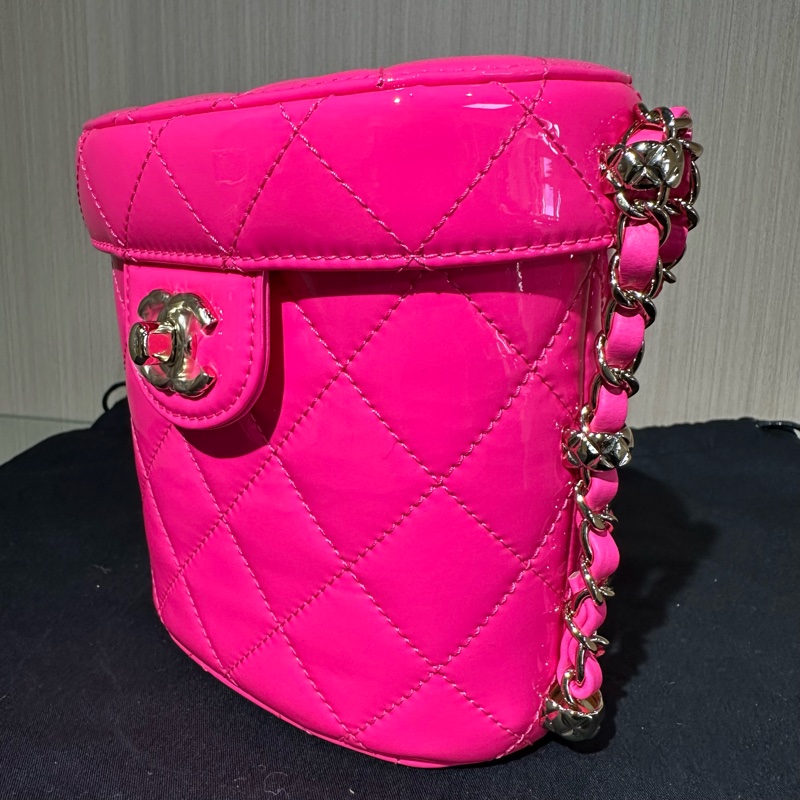 CHANEL香奈儿23C金扣菱格小牛漆皮-2