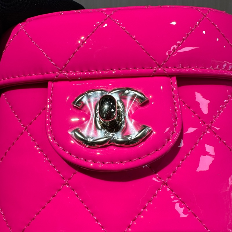 CHANEL香奈儿23C金扣菱格小牛漆皮-5