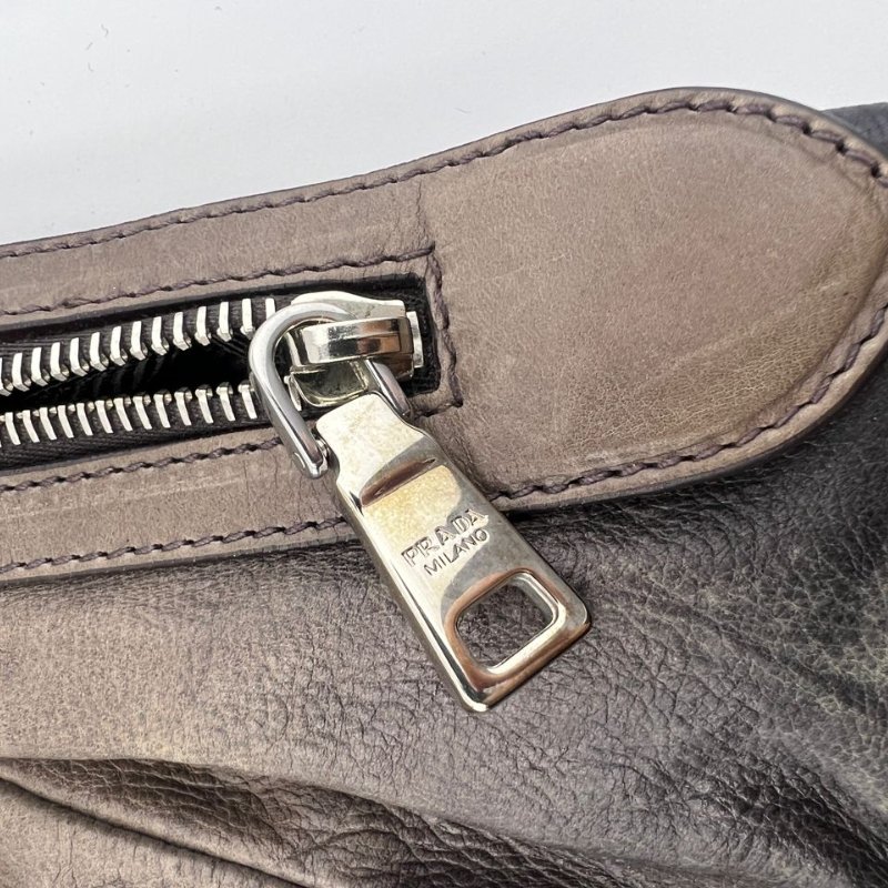 普拉達 做舊漸層皮革托特包-17