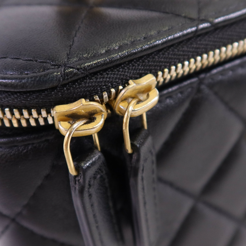 CHANEL 羊皮皮革Long Vanity Case金扣鏈帶手挽肩背兩用袋-8