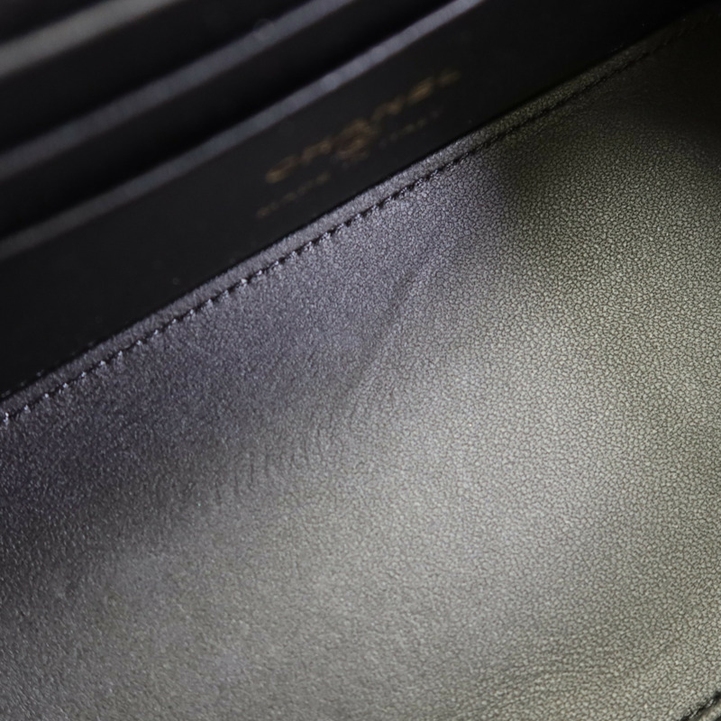 CHANEL 羊皮皮革Long Vanity Case金扣鏈帶手挽肩背兩用袋-18