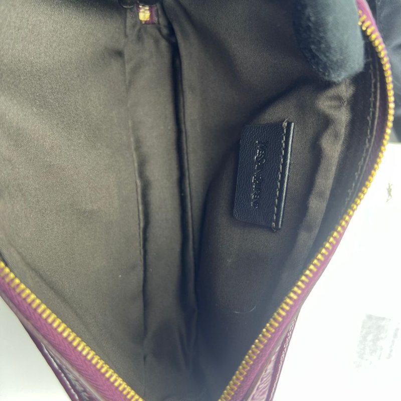 伊夫聖羅蘭 Besace 系列漆皮鍊條包-6