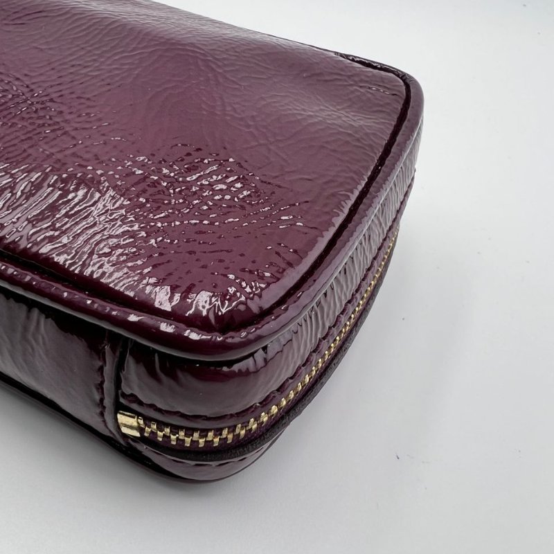 伊夫聖羅蘭 Besace 系列漆皮鍊條包-11