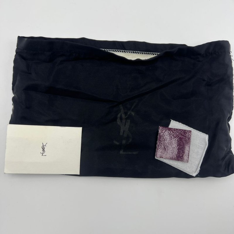 伊夫聖羅蘭 Besace 系列漆皮鍊條包-7