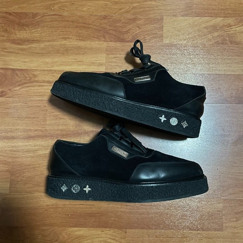 Lv creeper路易威登系帶小牛皮休閒鞋 40碼