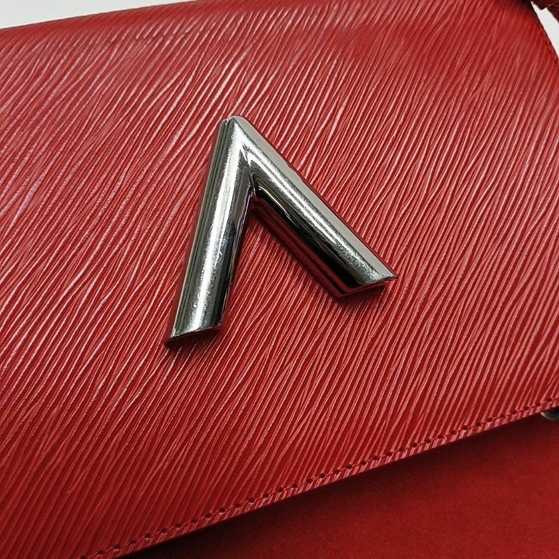 LOUIS VUITTON TWIST中號紅色EPI牛皮水波紋鉚釘單肩包斜挎包銀色五金-10